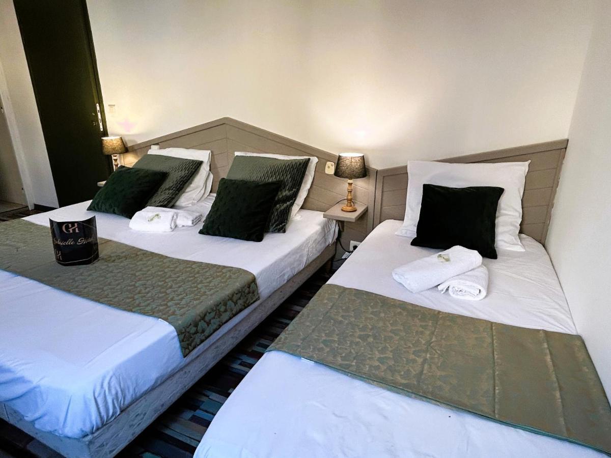 Gabrielle Hotel Aiguines Ruang foto