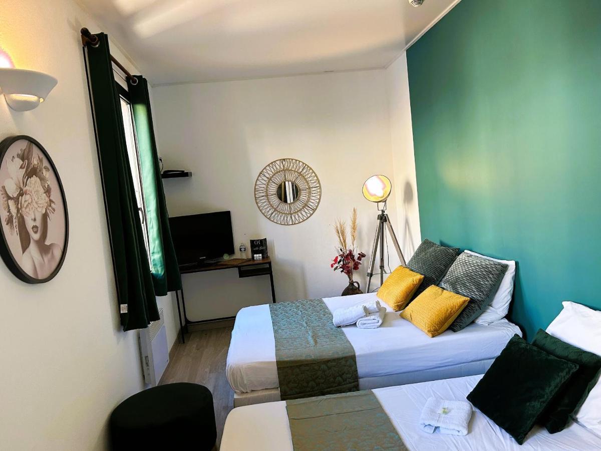 Gabrielle Hotel Aiguines Ruang foto