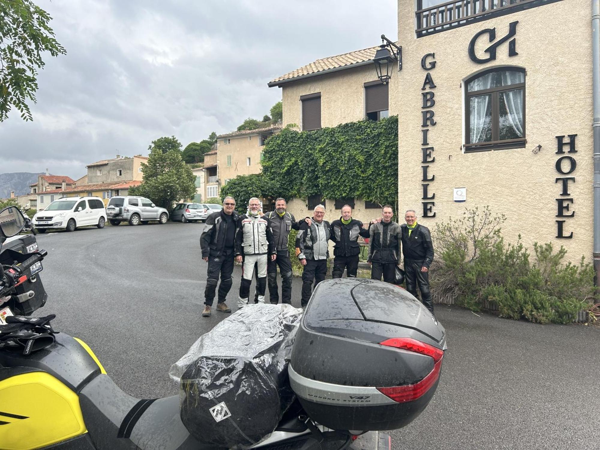 Gabrielle Hotel Aiguines Bagian luar foto